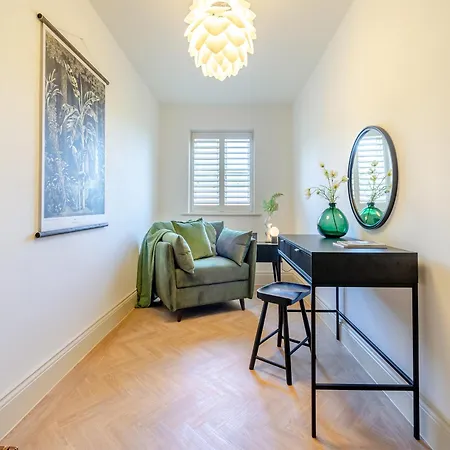 Riverside Walk Whitby